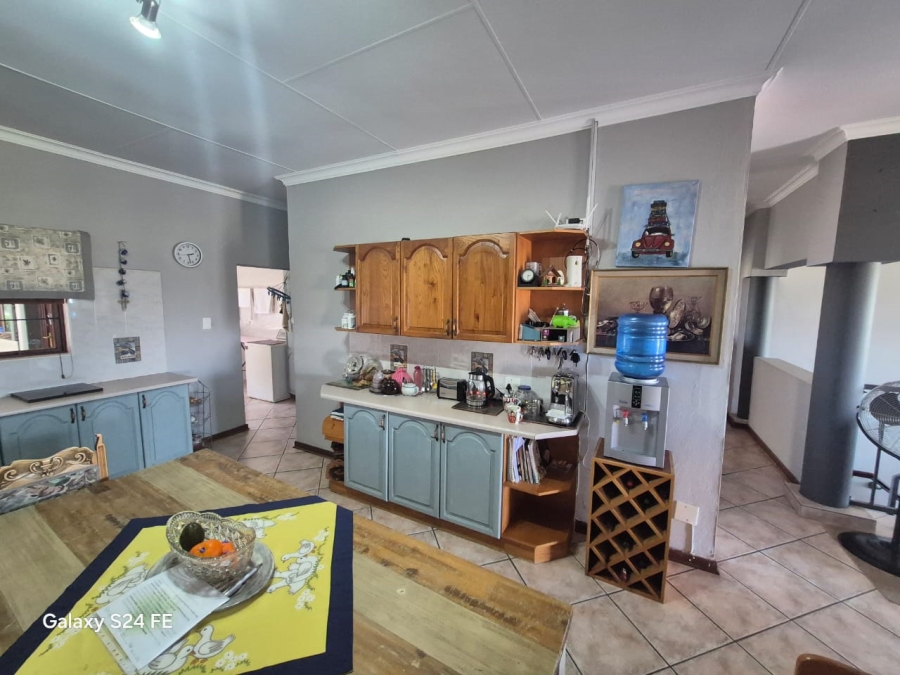 5 Bedroom Property for Sale in Cashan North West